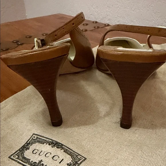 Gucci Two-Tone Brown and White Leather Slingback Heels - Picture 3 of 7